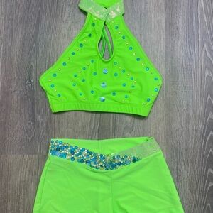 Pro NFL or NBA Cheer audition outfit